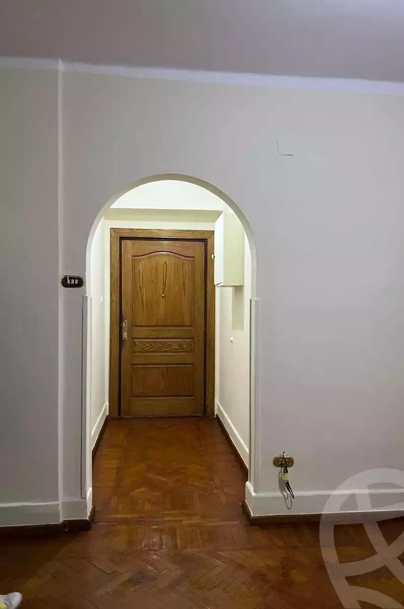 https://aqarmap.com.eg/ar/listing/6182458-for-rent-cairo-downtown-el-qasr-el-ayni