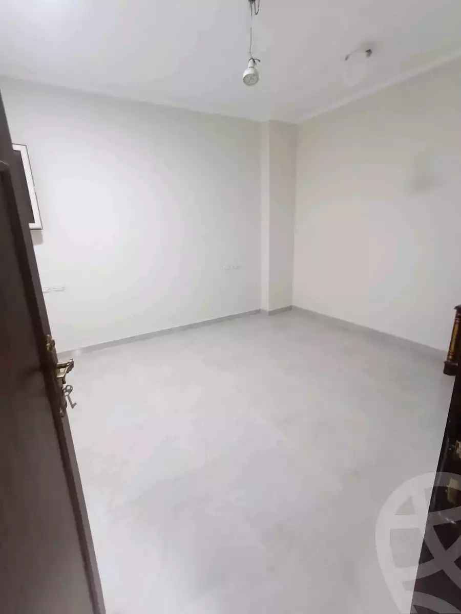 https://aqarmap.com.eg/ar/listing/6182899-for-sale-cairo-madinat-el-salam-isbico