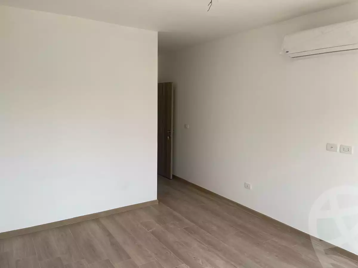 https://aqarmap.com.eg/ar/listing/6184117-for-rent-cairo-new-cairo-compounds-fifth-square