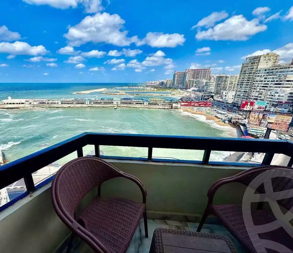 https://aqarmap.com.eg/ar/listing/6184526-for-sale-alexandria-glim-shr-ljysh