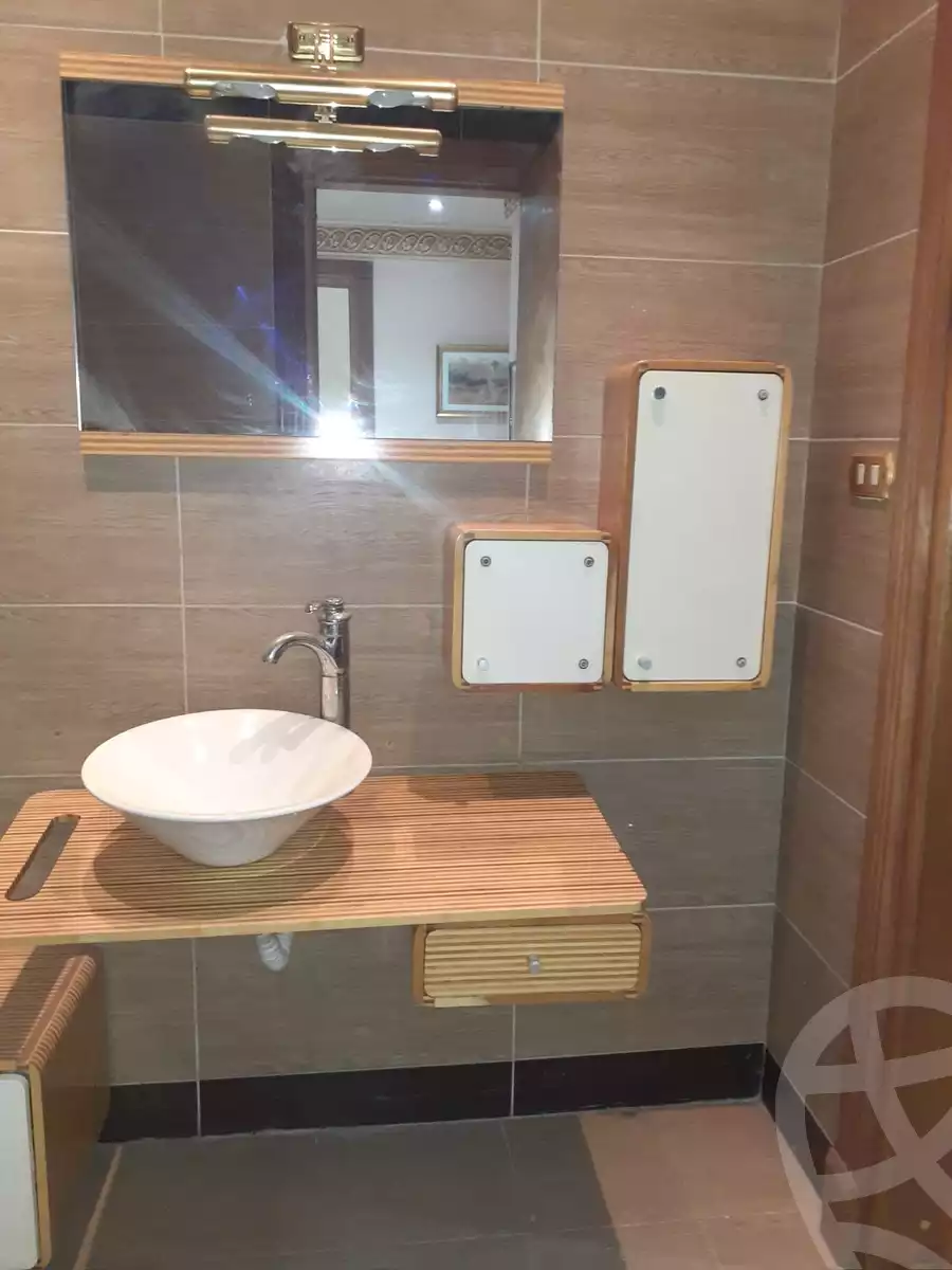 https://aqarmap.com.eg/ar/listing/6184776-for-rent-cairo-dokki-kwrnysh-lnyl