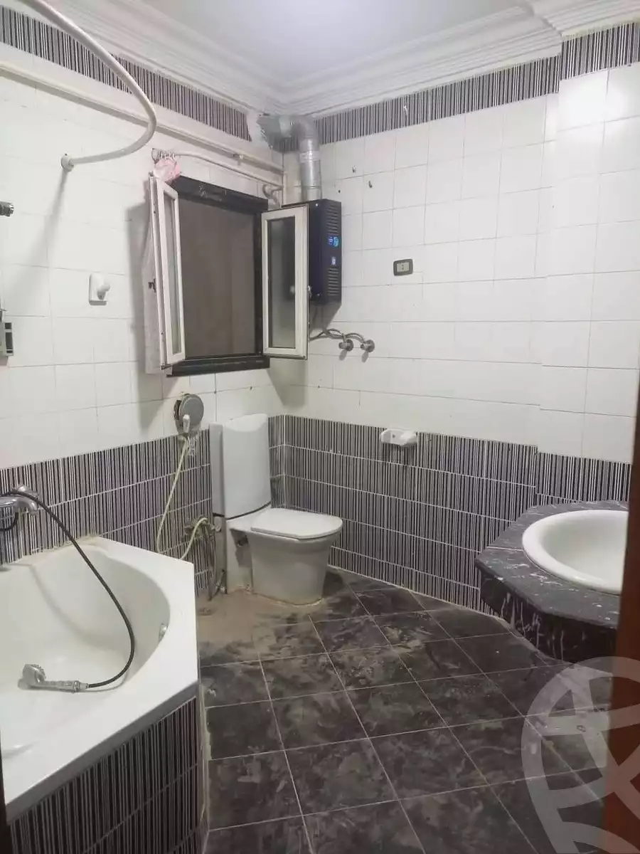 https://aqarmap.com.eg/en/listing/6185436-for-sale-cairo-helwan-hadayek-helwan-el-dawagen