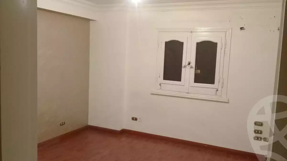 https://aqarmap.com.eg/ar/listing/6171192-for-rent-cairo-el-mohandesen-shareaa-ahmed-orabi