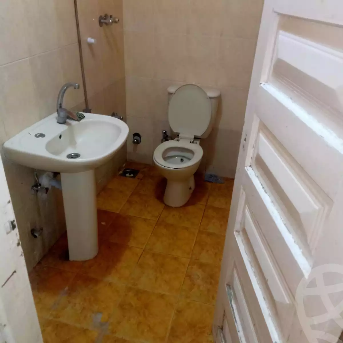 https://aqarmap.com.eg/en/listing/6189558-for-rent-cairo-ain-shams-ain-shams-el-sharkia-el-eshrein-stt