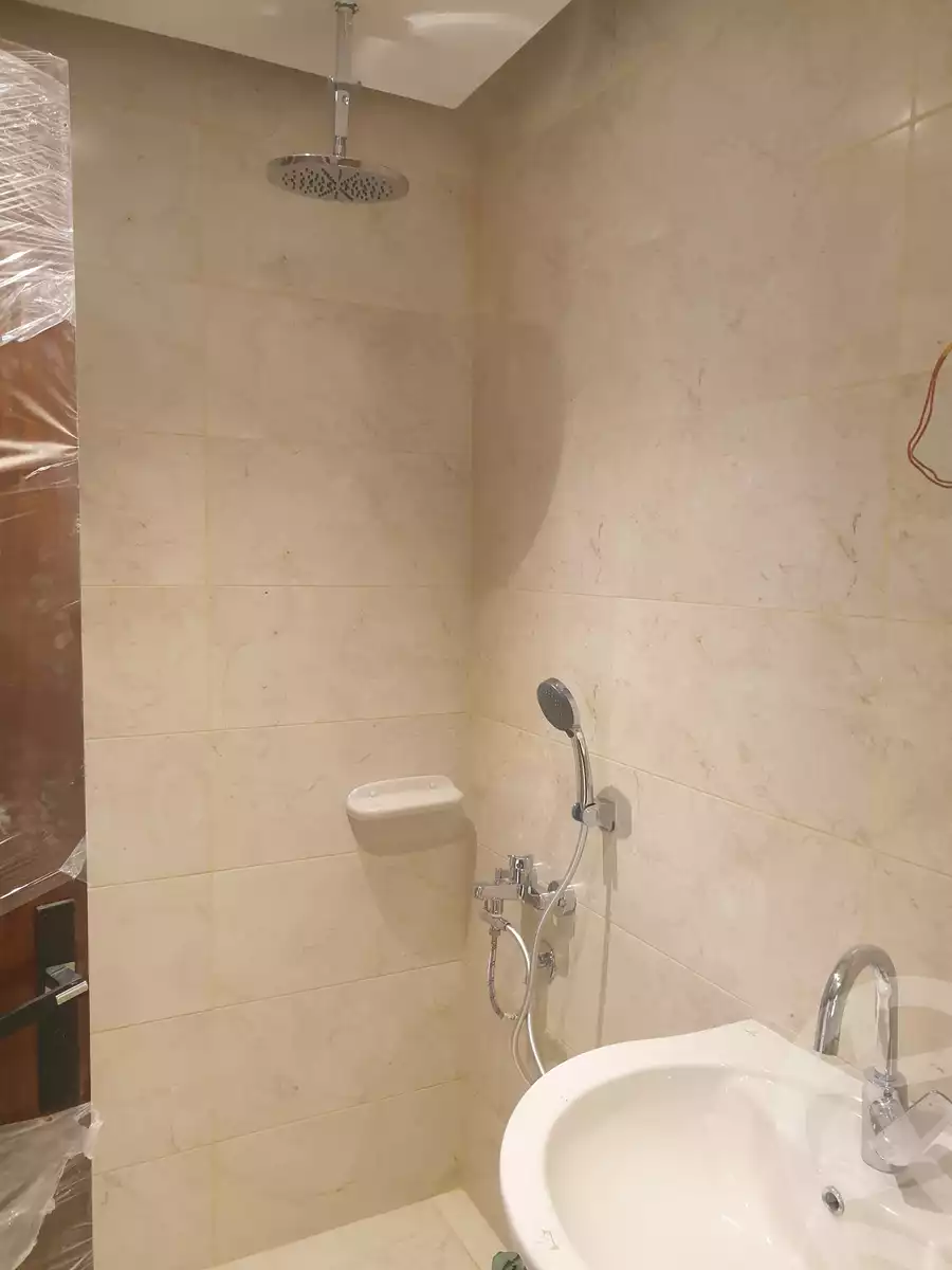 https://aqarmap.com.eg/ar/listing/6190647-for-rent-cairo-new-cairo-compounds-brwmynd-ryzydns-wdy-djl-llttwyr