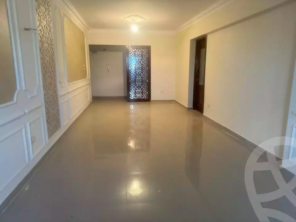 https://aqarmap.com.eg/en/listing/6191546-for-rent-alexandria-ganaklis-shr-mrtdy-bsh