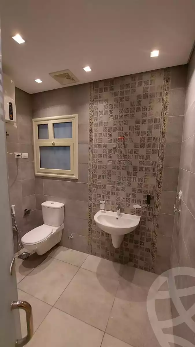 https://aqarmap.com.eg/ar/listing/6193863-for-sale-cairo-new-cairo-compounds-sephora-heights