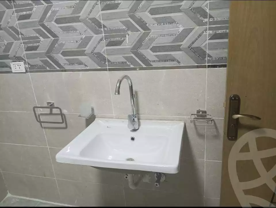 https://aqarmap.com.eg/en/listing/6195293-for-rent-cairo-faisal-el-tawabeq-hamad-yassin-st