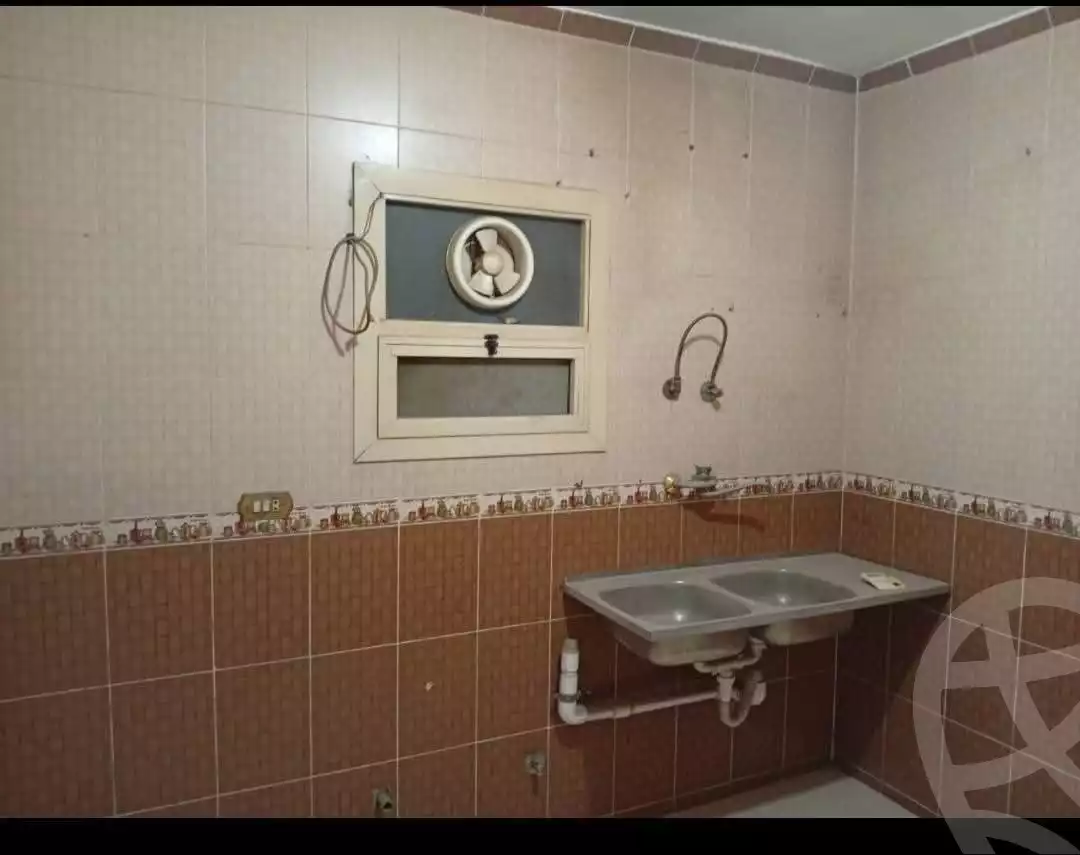https://aqarmap.com.eg/en/listing/6195887-for-sale-cairo-ain-shams-ahmed-esmat-st