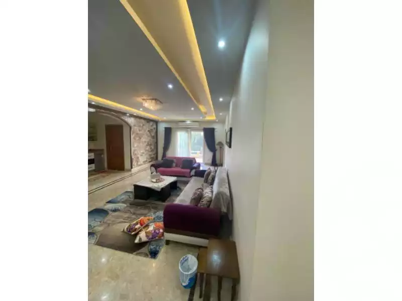 https://aqarmap.com.eg/ar/listing/6197299-for-sale-cairo-new-cairo-madinaty-lmntq-lwl-fylt-group-7