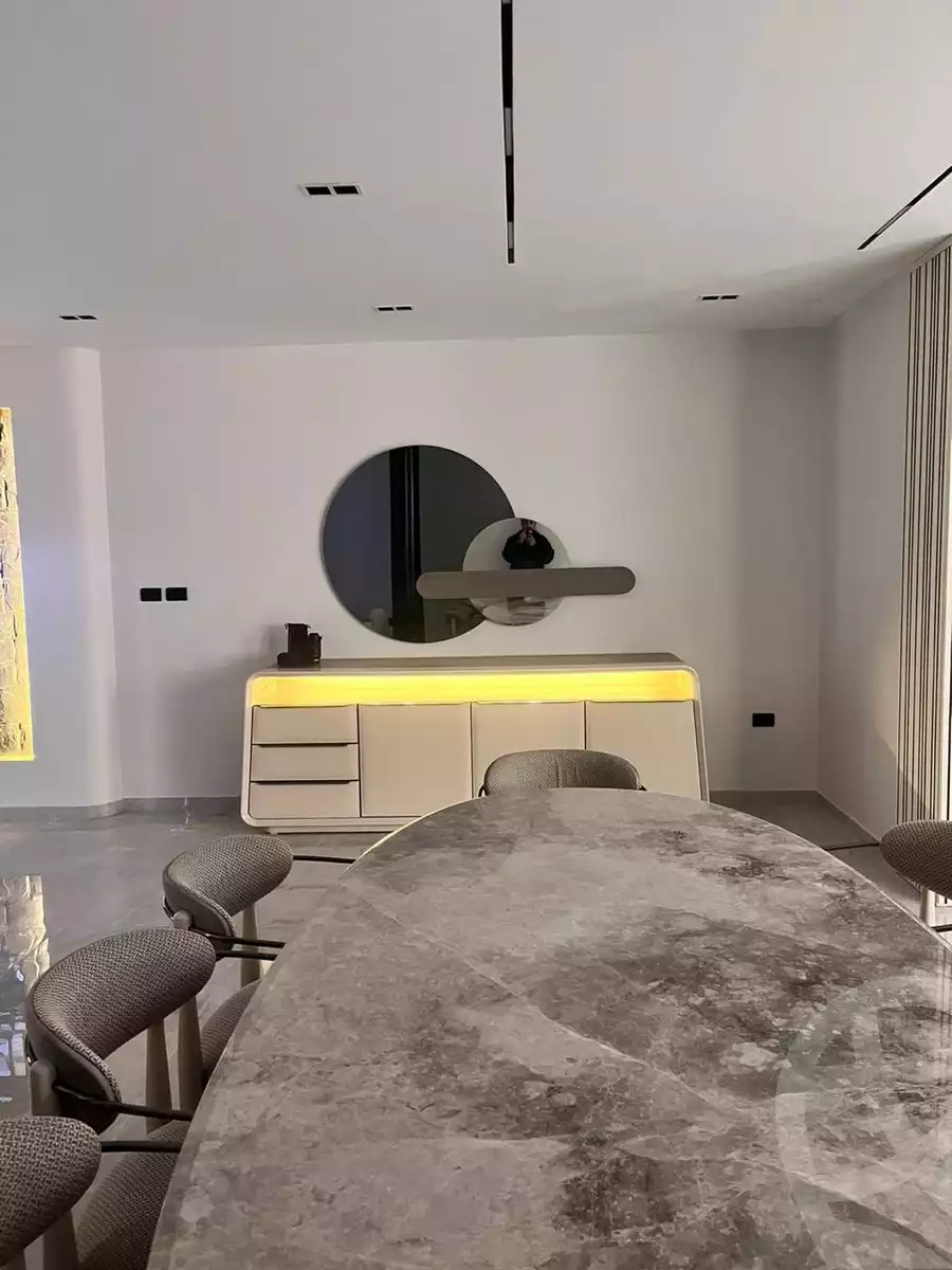 https://aqarmap.com.eg/en/listing/6197463-for-sale-cairo-new-cairo-compounds-rock-vera-compound