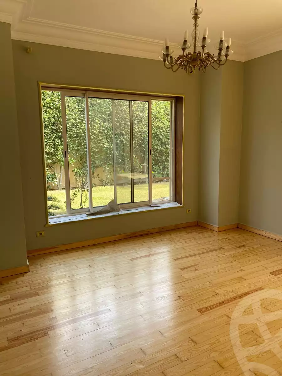 https://aqarmap.com.eg/ar/listing/6198113-for-sale-cairo-6th-of-october-compounds-royal-hills