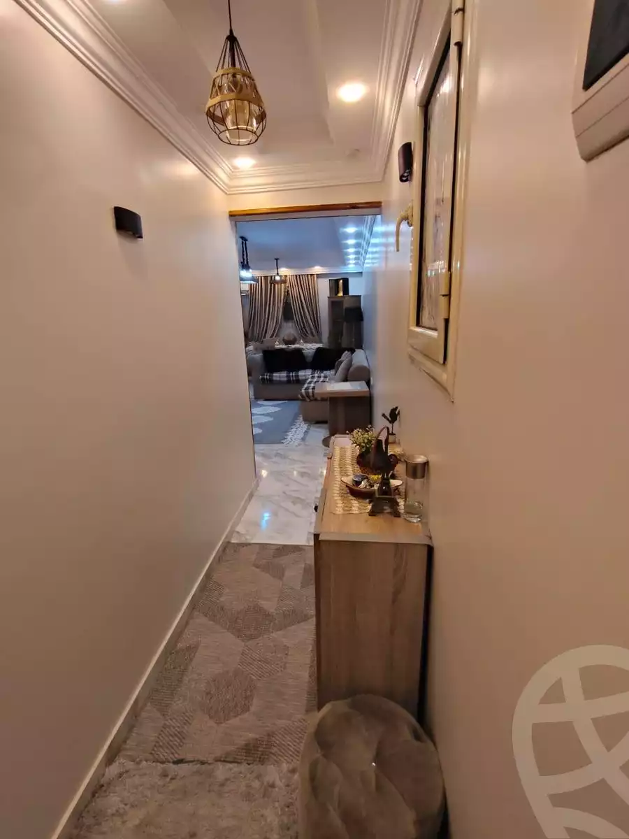 https://aqarmap.com.eg/ar/listing/6201810-for-sale-cairo-helwan-hadayek-helwan-nile-corniche-st