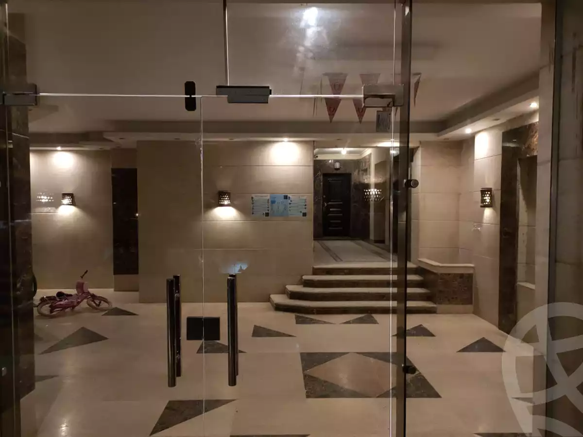 https://aqarmap.com.eg/en/listing/6203142-for-sale-cairo-mokattam-el-hadabah-el-wosta-compounds-palm-city