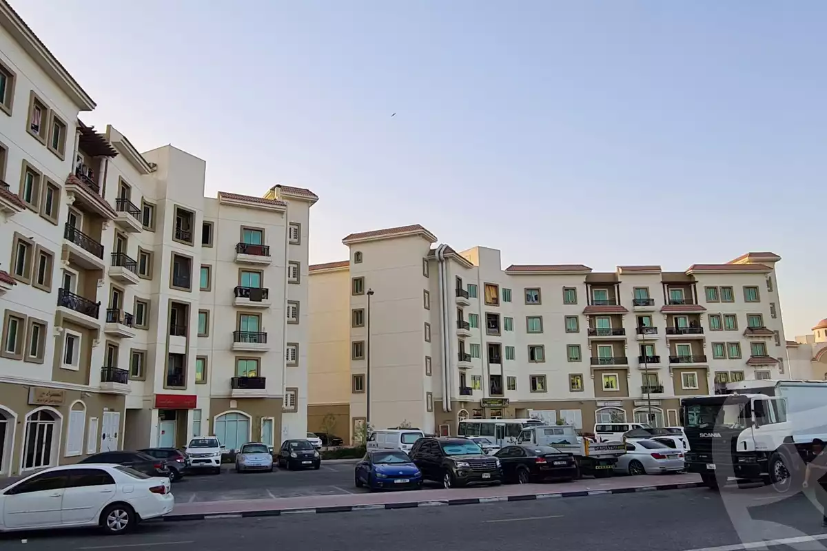 https://aqarmap.com.eg/en/listing/6203643-for-sale-cairo-new-cairo-compounds-stwn-ryzydns-by-ar-y-llttwyr