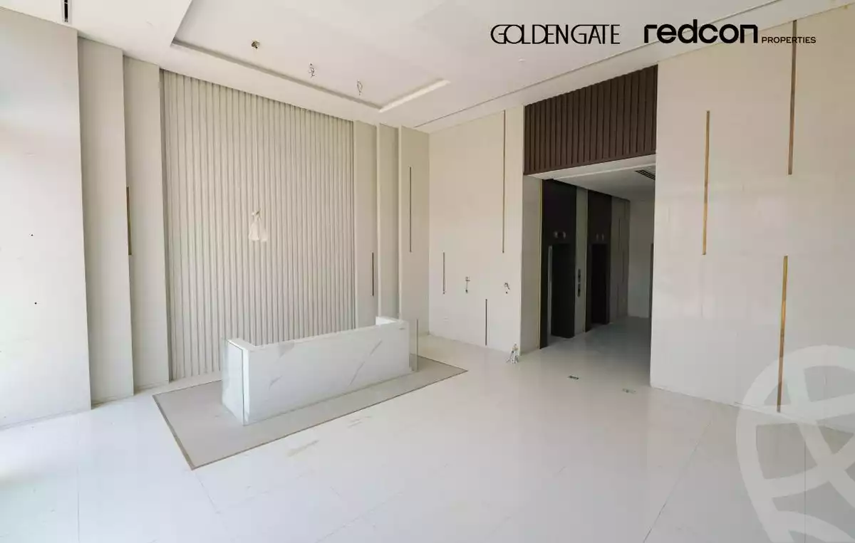 https://aqarmap.com.eg/en/listing/6206151-for-sale-cairo-new-cairo-compounds-golden-gate-redcon