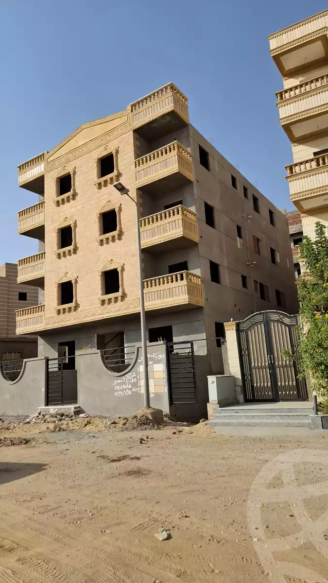 https://aqarmap.com.eg/ar/listing/6206794-for-sale-cairo-badr-city-hai-el-ashgar-featured-neighborhood-bait-el-watan-rd