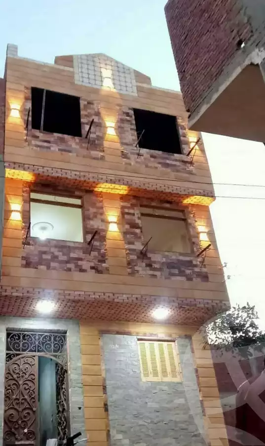 https://aqarmap.com.eg/en/listing/6210396-for-sale-qalyubia-qlioub-blqs