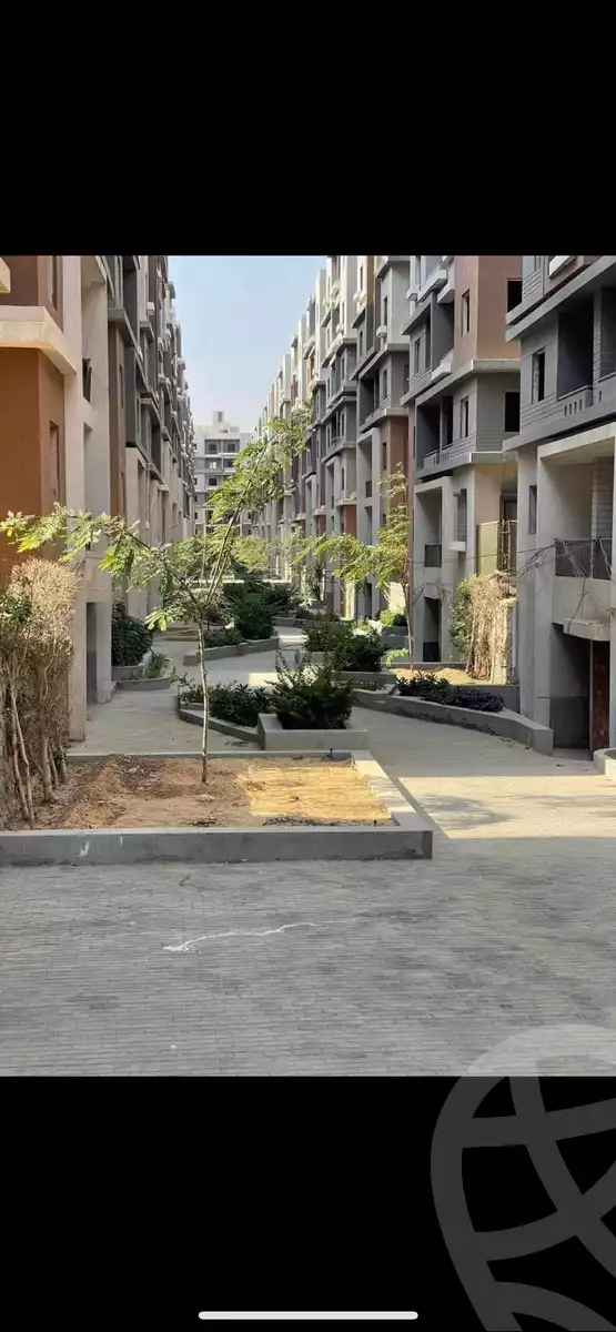 https://aqarmap.com.eg/ar/listing/6200534-for-sale-cairo-6th-of-october-hadaeq-october-kmbwnd-fy-hdyq-ktwbr-kmbwnd-brym-fynyw-mykst