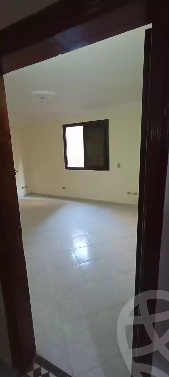 https://aqarmap.com.eg/ar/listing/6211773-for-rent-mohamed-el-zeidy-st