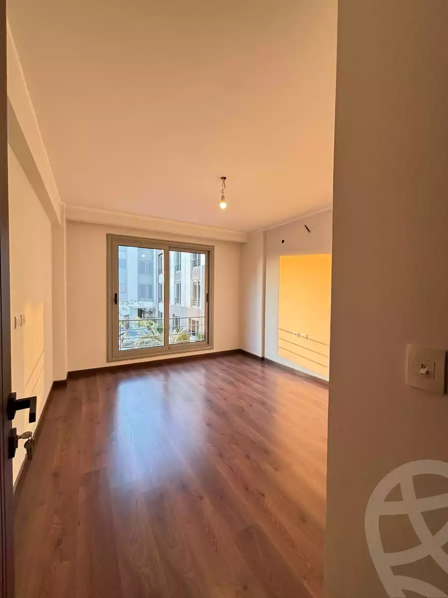 https://aqarmap.com.eg/ar/listing/6212008-for-sale-cairo-6th-of-october-compounds-palm-parks
