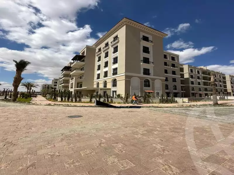 https://aqarmap.com.eg/ar/listing/6212207-for-sale-cairo-el-sheikh-zayed-city-compounds-kmbwnd-fyldj-wyst-dr-llttwyr