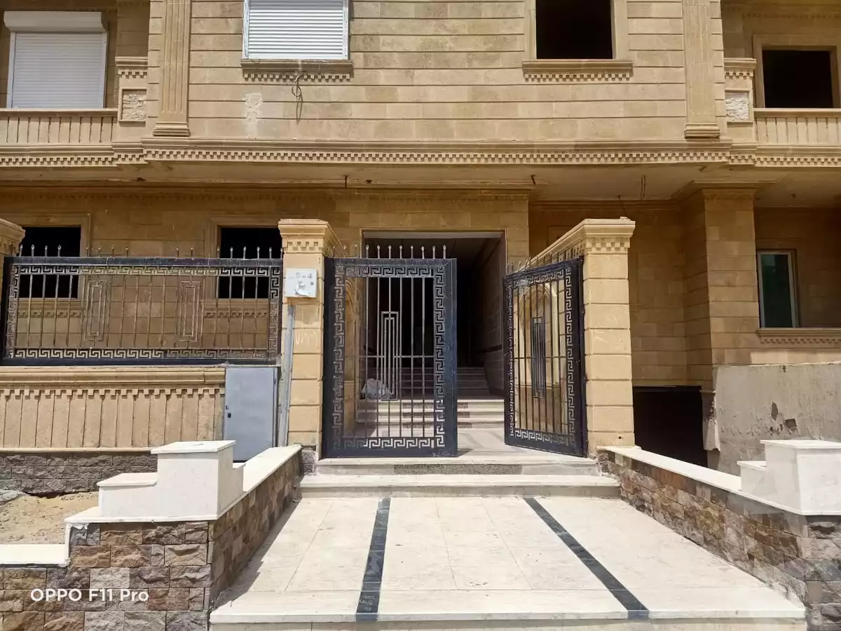 https://aqarmap.com.eg/ar/listing/6212646-for-sale-cairo-new-cairo-el-kornfol-el-kornfol-10