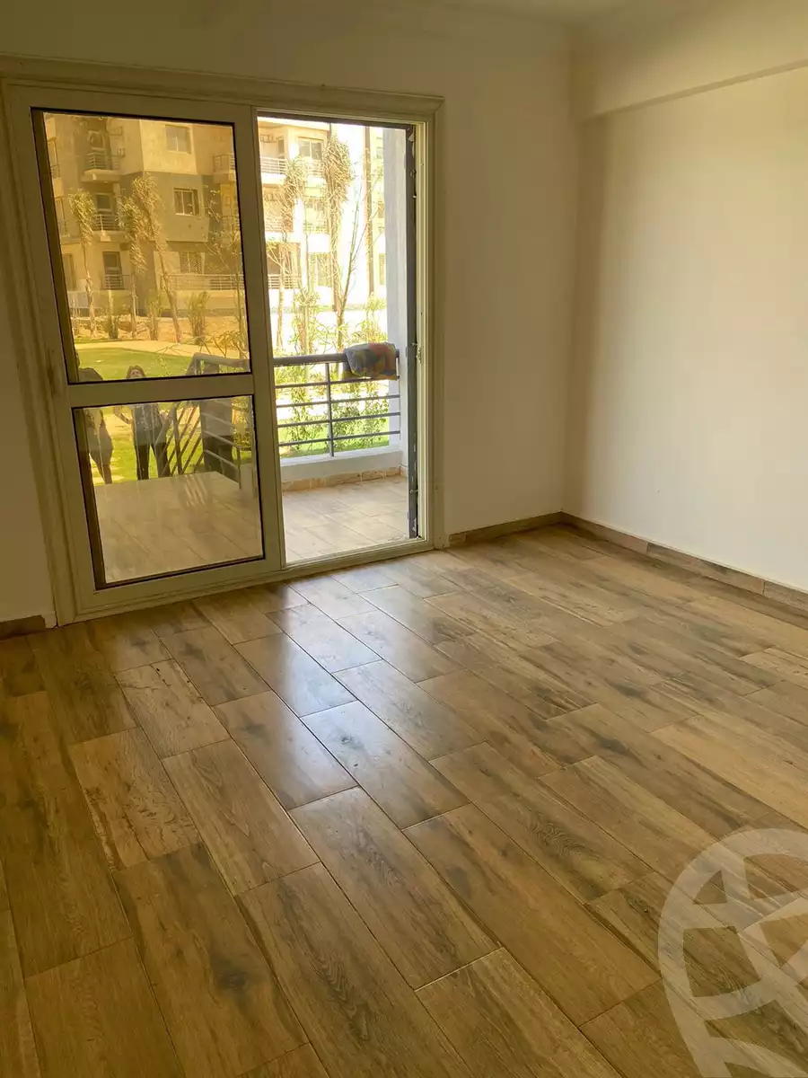 https://aqarmap.com.eg/en/listing/6212776-for-sale-cairo-el-sheikh-zayed-city-lshykh-zyd-ljdyd-west-view-residence-hdp