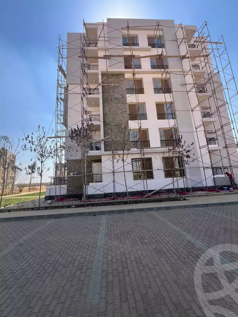 https://aqarmap.com.eg/ar/listing/6212957-for-sale-cairo-el-sheikh-zayed-city-lshykh-zyd-ljdyd-west-view-residence-hdp