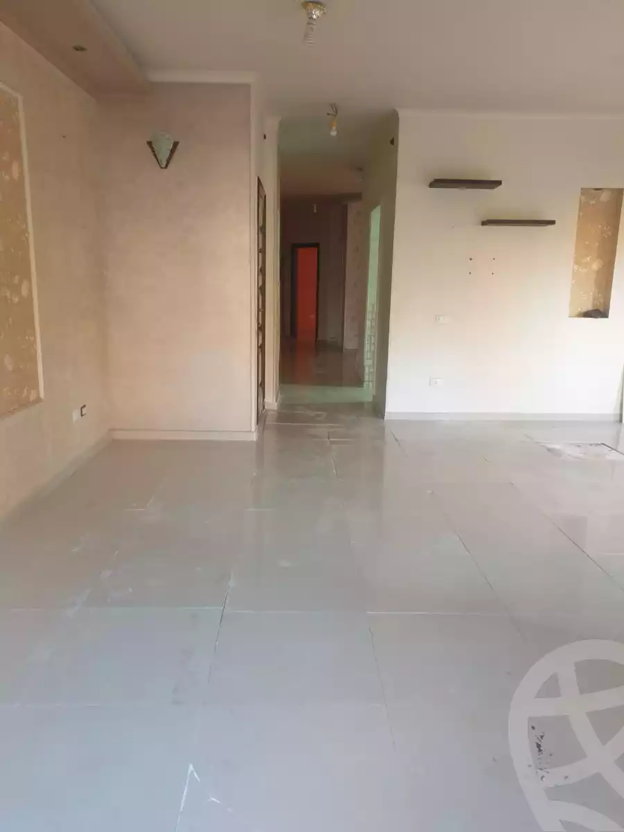 https://aqarmap.com.eg/ar/listing/6214116-for-sale-cairo-new-cairo-compounds-lmn-l-m