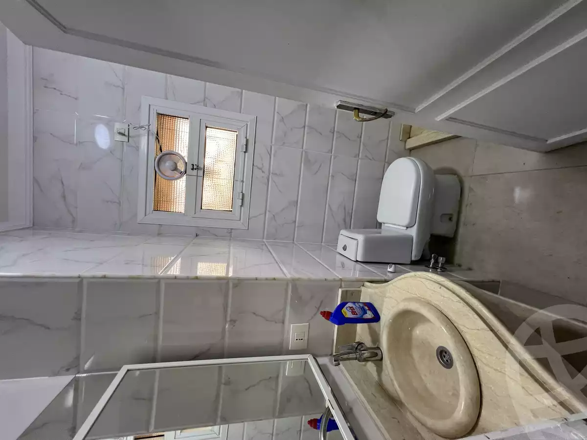 https://aqarmap.com.eg/ar/listing/6214279-for-sale-cairo-new-cairo-lrhb-city-phase-3-umm-kolthom-st