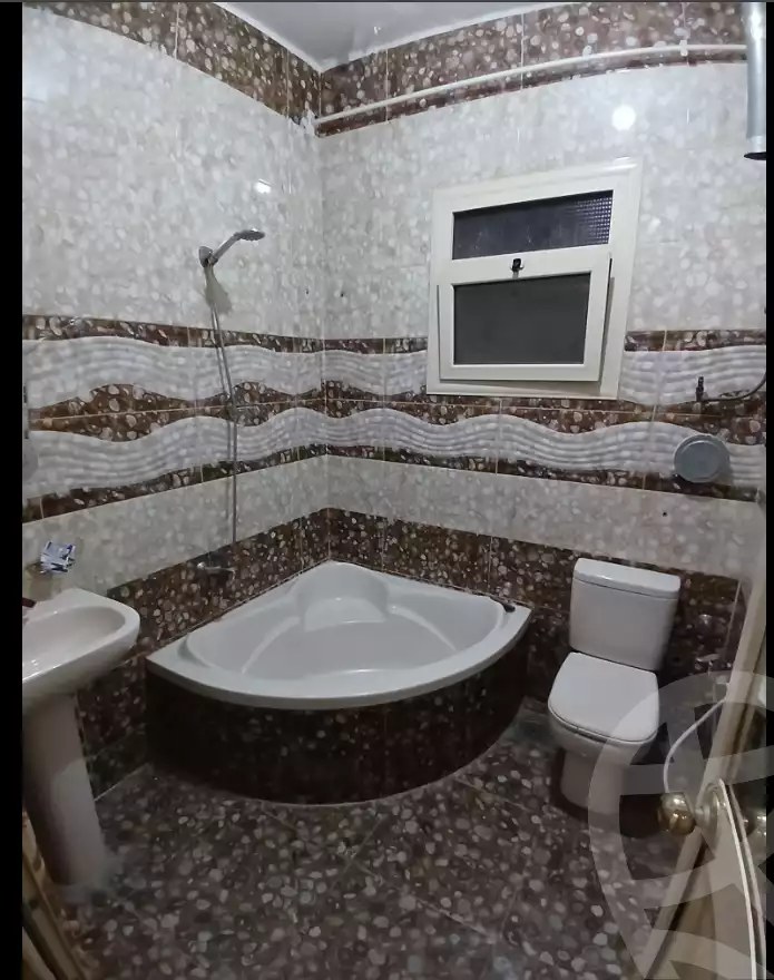 https://aqarmap.com.eg/ar/listing/6214470-for-rent-qalyubia-shubra-el-khaima-shubra-el-khaima-city-ismailia-canal-st