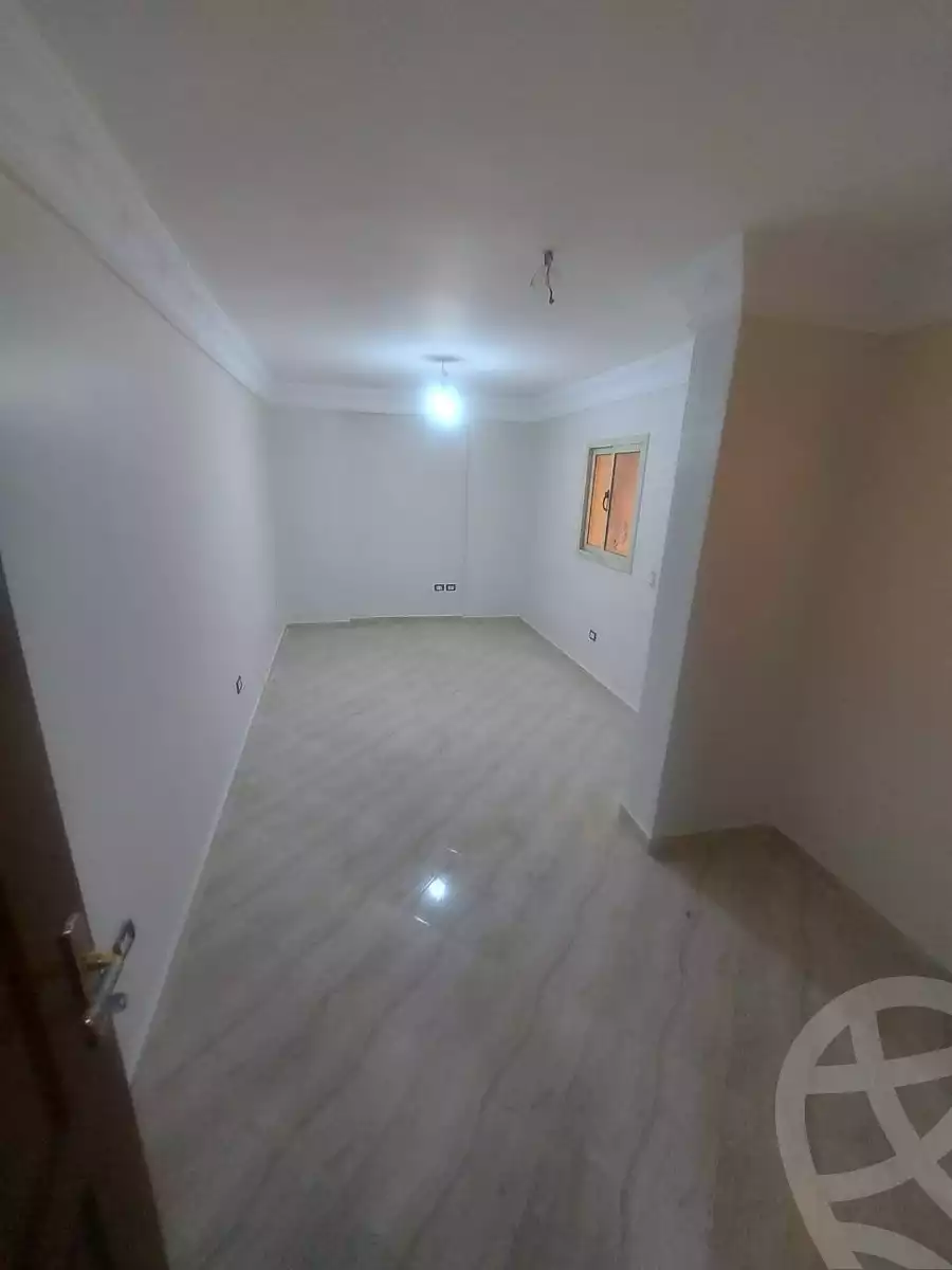 https://aqarmap.com.eg/ar/listing/6215008-for-sale-cairo-helwan-helwan-el-sharkeya-ryad-pasha-st
