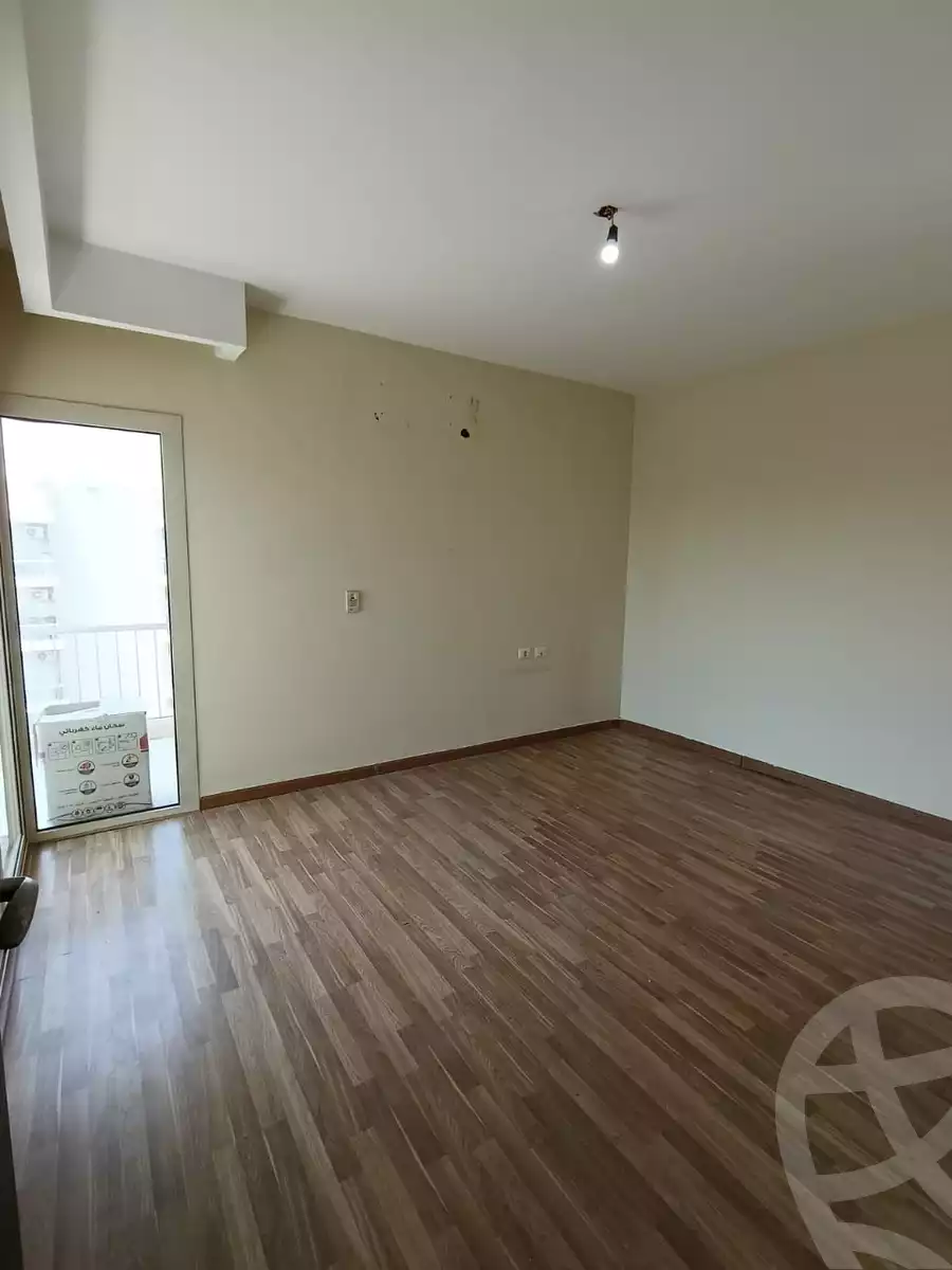 https://aqarmap.com.eg/en/listing/6216042-for-rent-cairo-el-sheikh-zayed-city-compounds-dh-drys