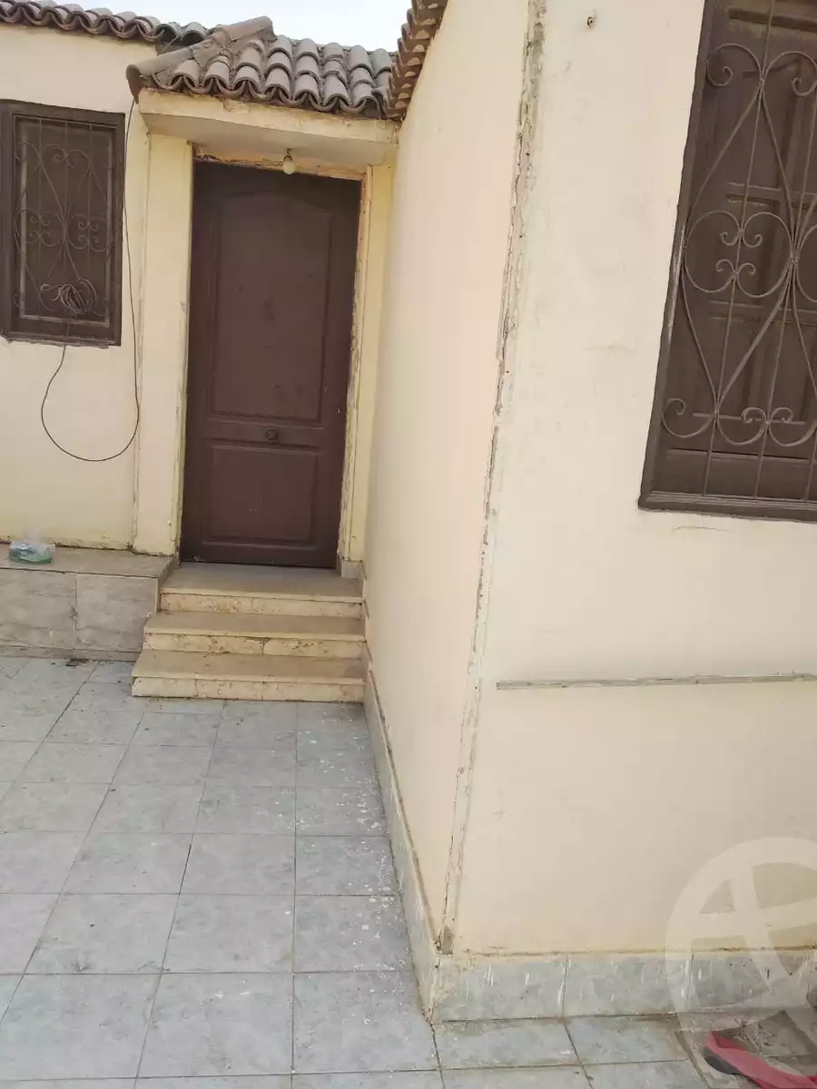 https://aqarmap.com.eg/en/listing/6218391-for-rent-cairo-new-cairo-ganob-el-akadamiya-south-academy-b-taha-hussein-st