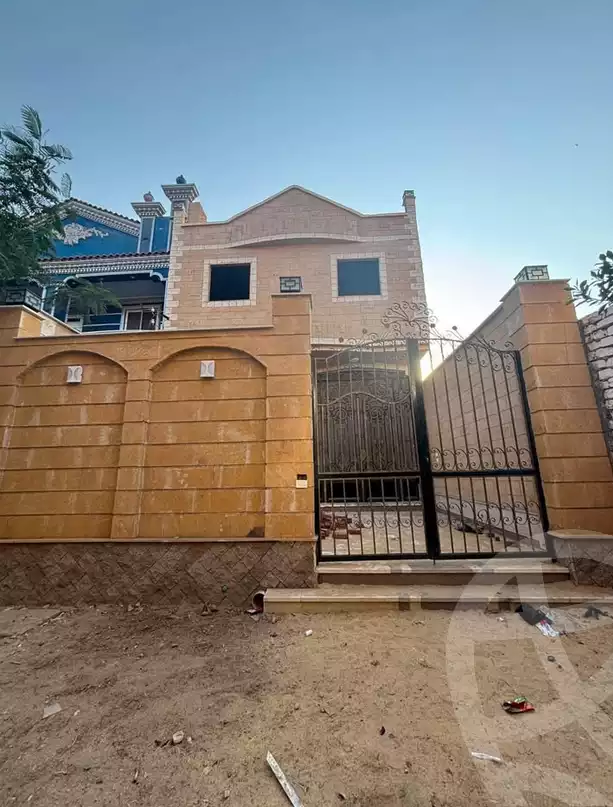 https://aqarmap.com.eg/en/listing/6220256-for-sale-qalyubia-qlioub-blqs