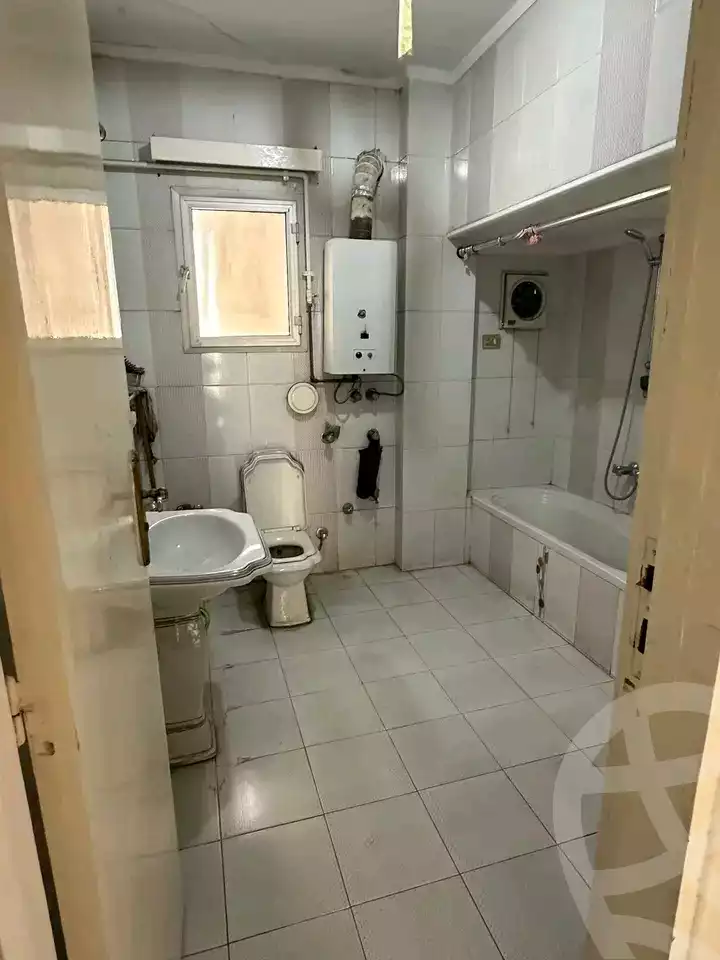 https://aqarmap.com.eg/en/listing/6222437-for-sale-cairo-el-mohandesen-shareaa-ahmed-orabi