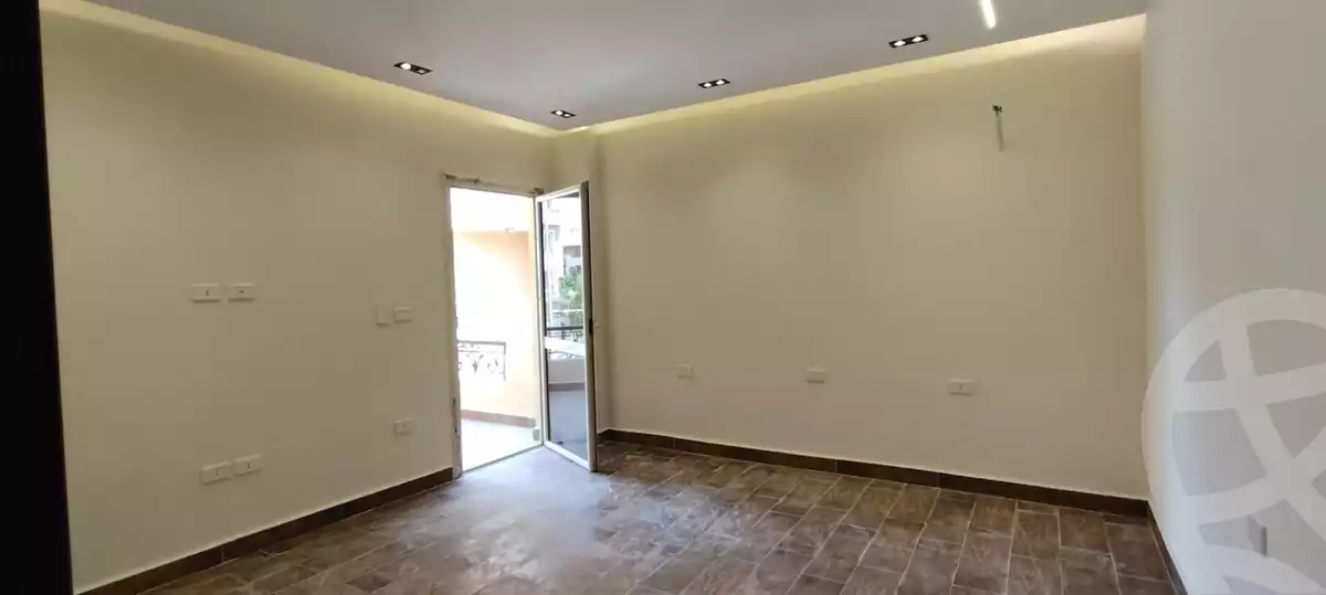 https://aqarmap.com.eg/en/listing/6222988-for-sale-cairo-el-sheikh-zayed-city-compounds-el-khamayel