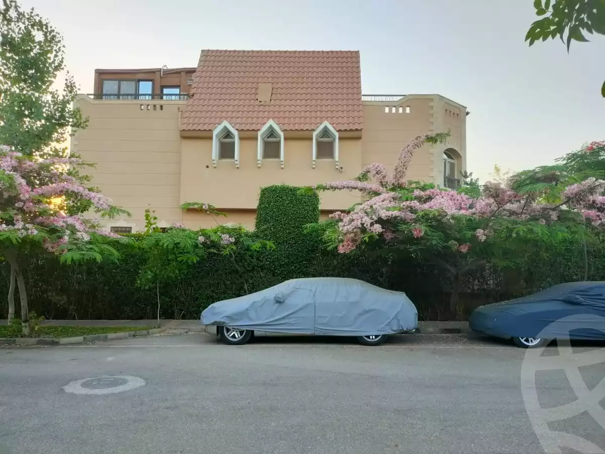 https://aqarmap.com.eg/ar/listing/6223929-for-sale-cairo-6th-of-october-compounds-mena-garden-city