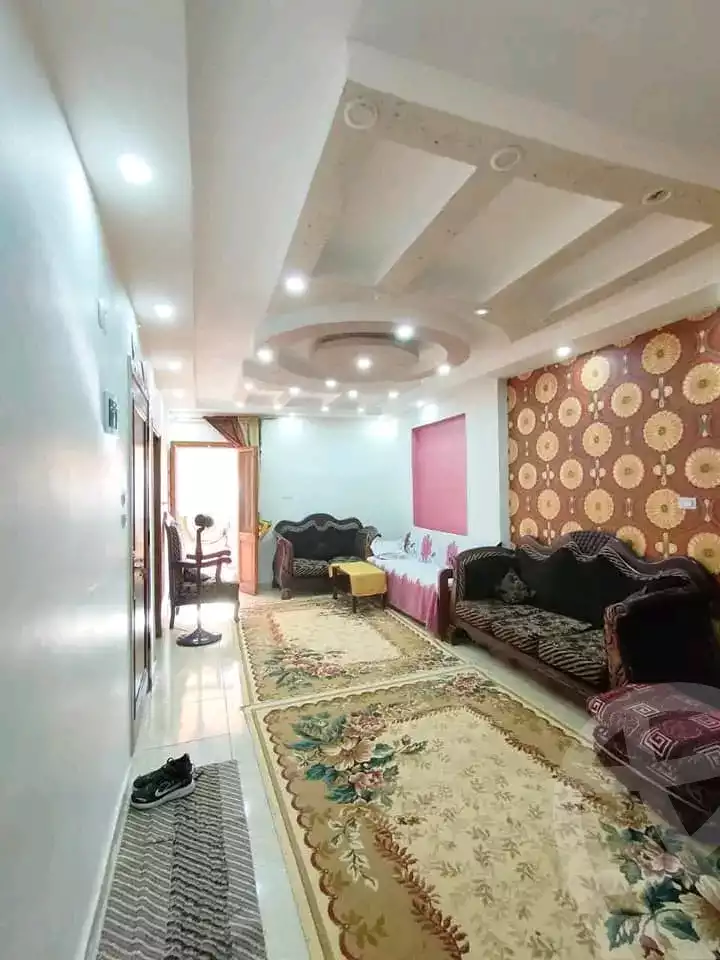 https://aqarmap.com.eg/en/listing/6223996-for-sale-qalyubia-shubra-el-khaima-om-bayoumi