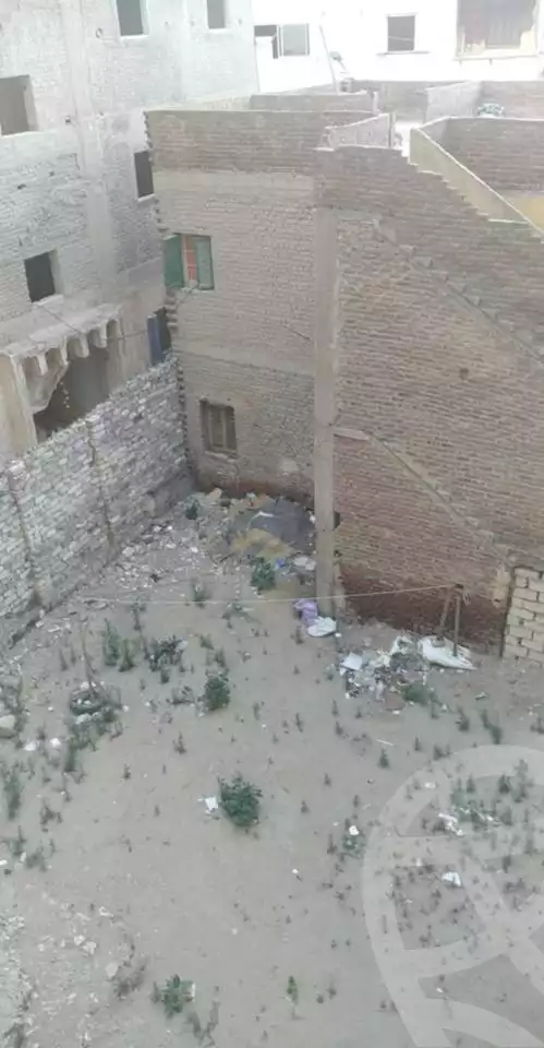 https://aqarmap.com.eg/en/listing/6226464-for-sale-alexandria-el-asafra-shr-45