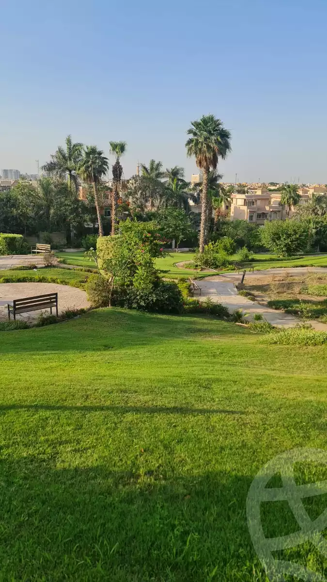 https://aqarmap.com.eg/en/listing/6227987-for-sale-cairo-el-sheikh-zayed-city-compounds-zayed-2000