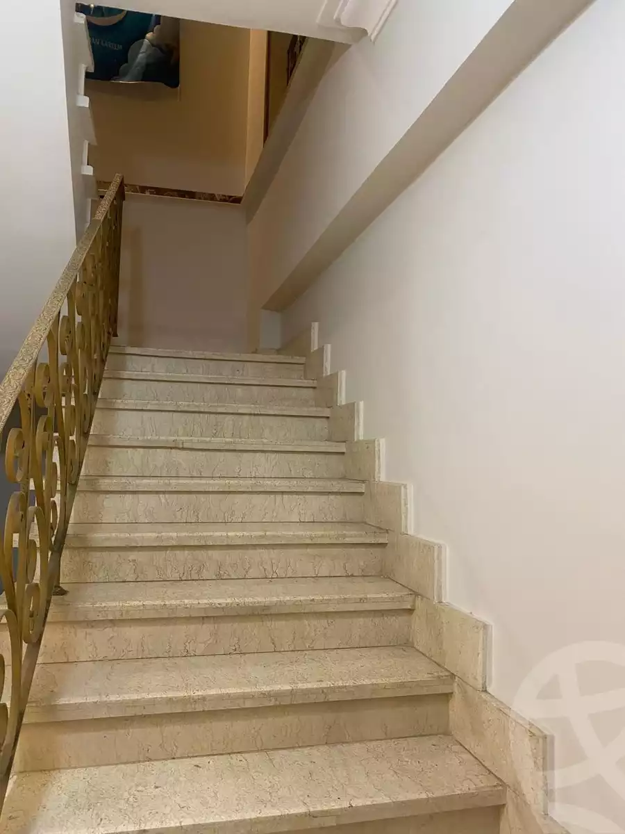 https://aqarmap.com.eg/en/listing/6228235-for-sale-cairo-new-cairo-el-ahyaa-third-neighborhood-street-1
