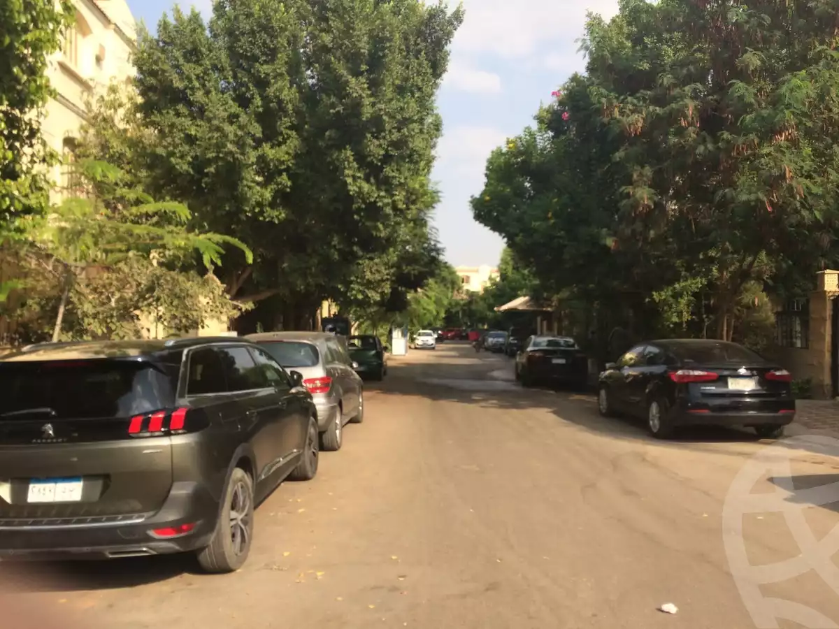 https://aqarmap.com.eg/en/listing/6228683-for-sale-cairo-el-sheikh-zayed-city-compounds-hadayek-el-mohandiseen