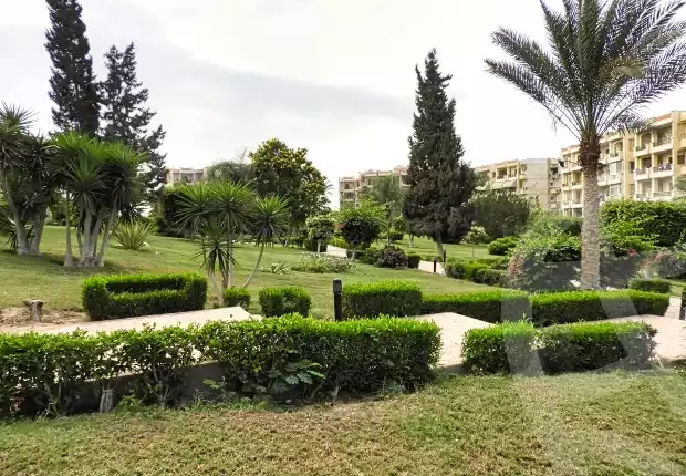 https://aqarmap.com.eg/ar/listing/6228785-for-sale-cairo-el-sheikh-zayed-city-compounds-zayed-2000