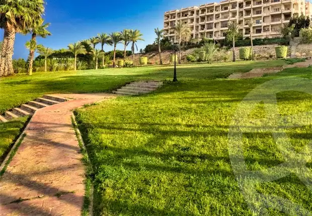 https://aqarmap.com.eg/ar/listing/6228785-for-sale-cairo-el-sheikh-zayed-city-compounds-zayed-2000