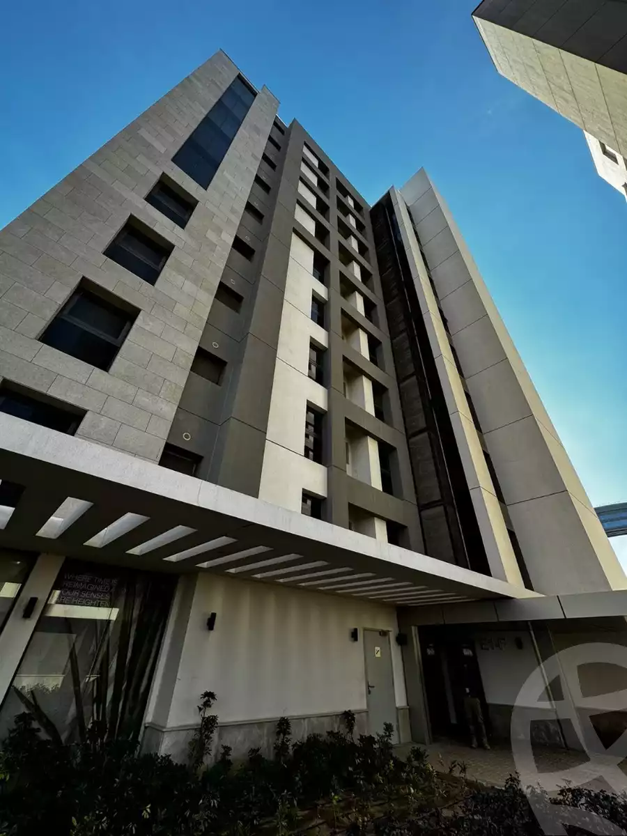 https://aqarmap.com.eg/ar/listing/6229106-for-sale-cairo-el-sheikh-zayed-city-compounds-zyd-wr-llttwyr-z-tower