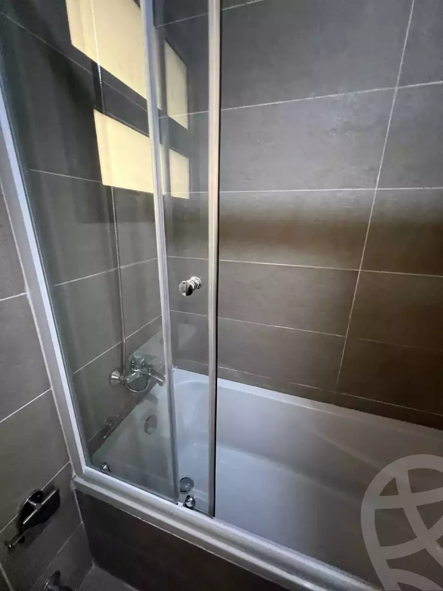https://aqarmap.com.eg/ar/listing/6230207-for-rent-cairo-new-cairo-compounds-fifth-square