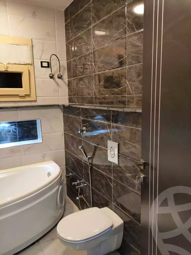 https://aqarmap.com.eg/en/listing/6230412-for-sale-cairo-new-cairo-el-banafsg-el-banafsag-12