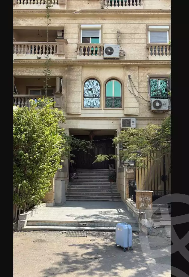 https://aqarmap.com.eg/en/listing/6233557-for-sale-cairo-mokattam-lhdb-l-ly-shareaa-9